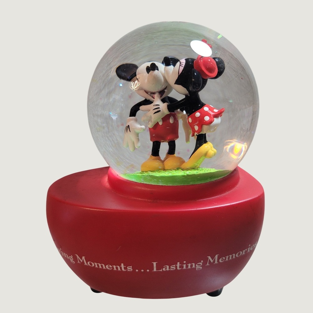 Disney Mickey Minnie Mouse Musical Snow Globe Heart Zip-A-Dee-Doo-Dah Red Base